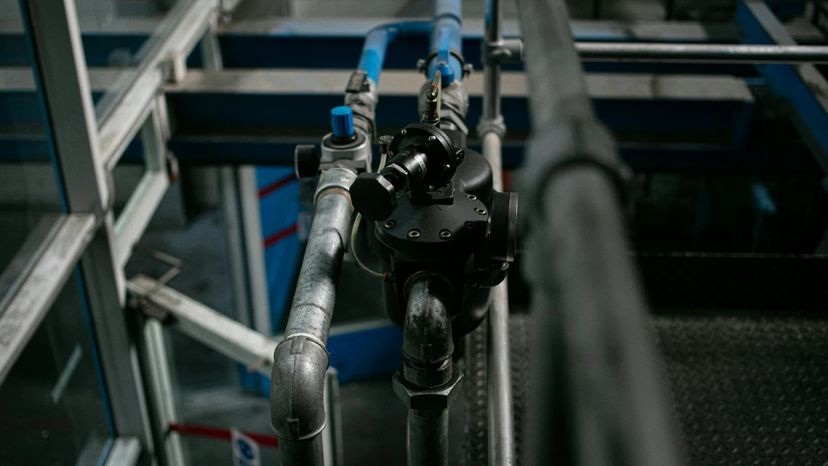 Przydomowa oczyszczalnia ścieków i instalacje techniczne budynku